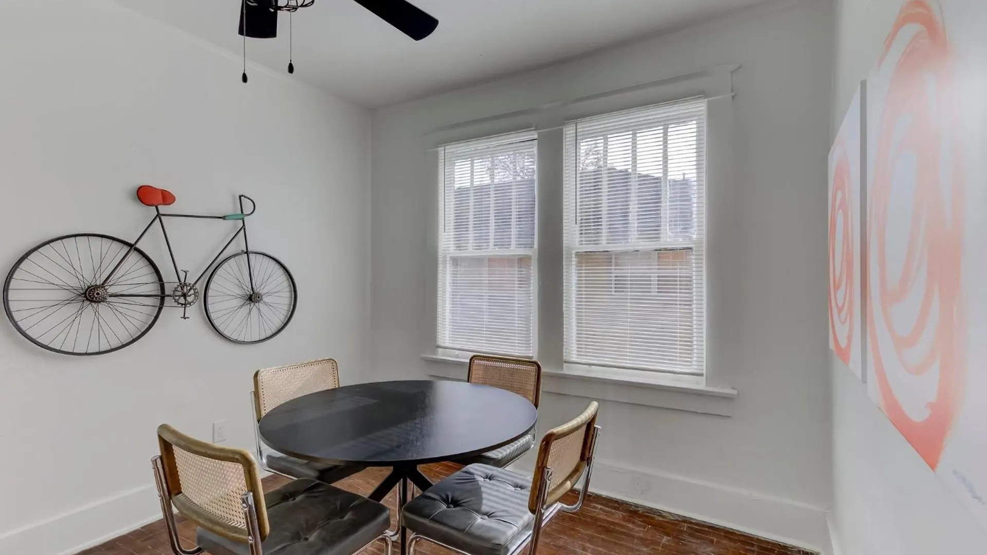 Charming Cooper-Young Flat In The Heart Of Memphis 0*,